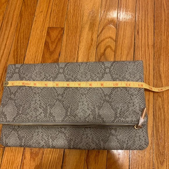 Clutch - Picture 9 of 9